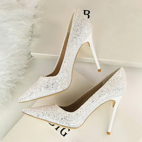  sapato feminino, scarpin salto fino, scarpin salto alto, scarpin bico fino, salto alto scarpin, scarpin dourado, scarpin prata,