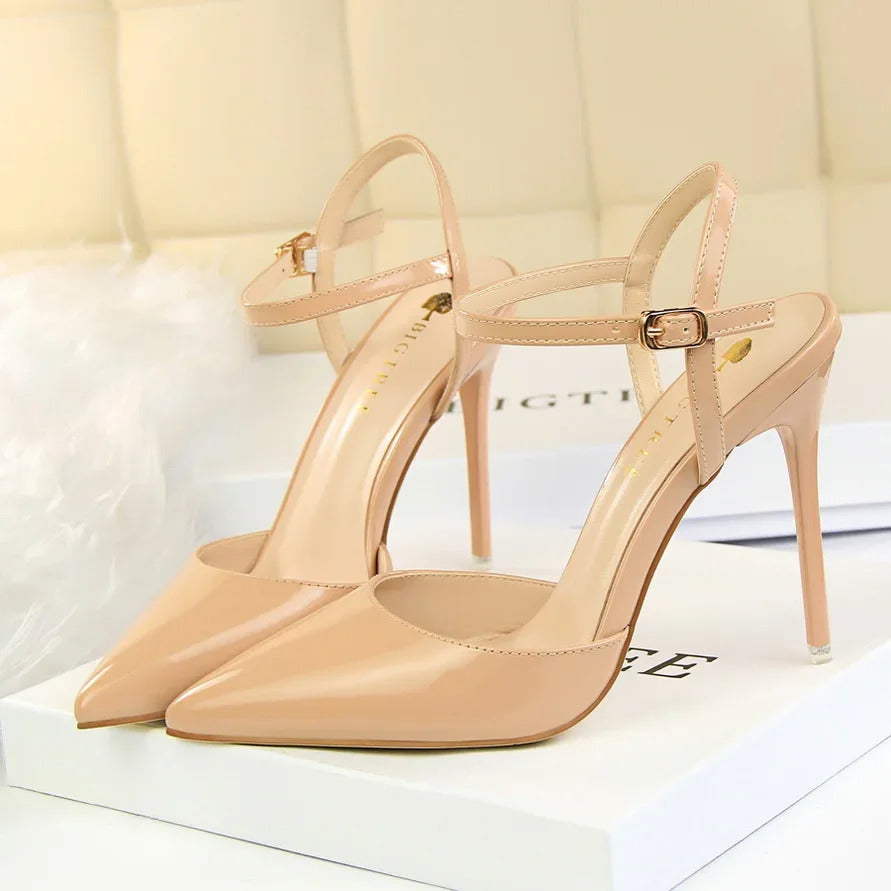 scarpin salto fino,scarpin salto alto,scarpin prata,scarpin dourado,scarpin bico fino,sapato feminino,