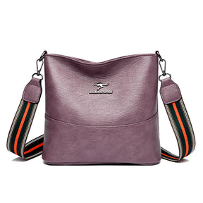 catalogo  bolsas femininas  bolsa transversal feminina  bolsa sacola  bolsa pequena  bolsa grande  bolsa femininas  bolsa feminina  bolsa